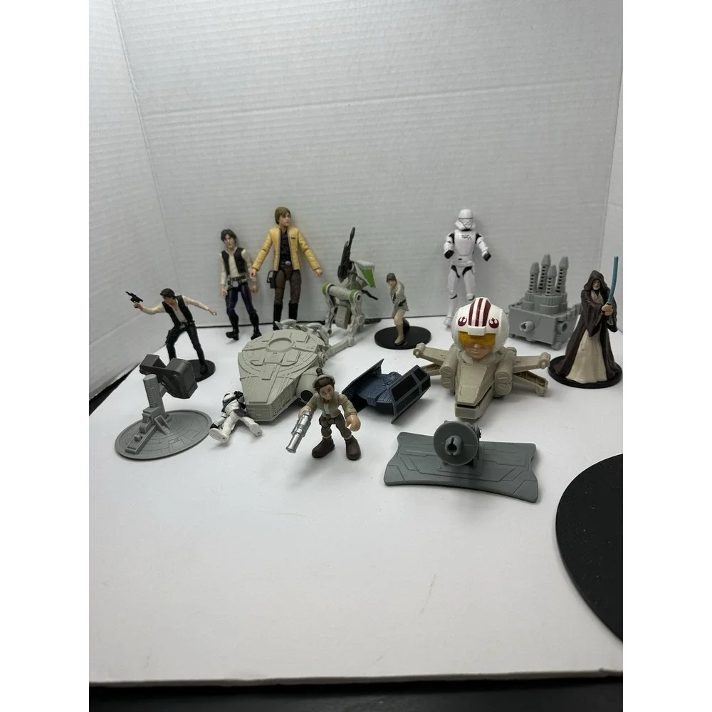 Star Wars Action Figure & Accessory Lot Han Solo Luke Skywalker Stormtrooper Mix